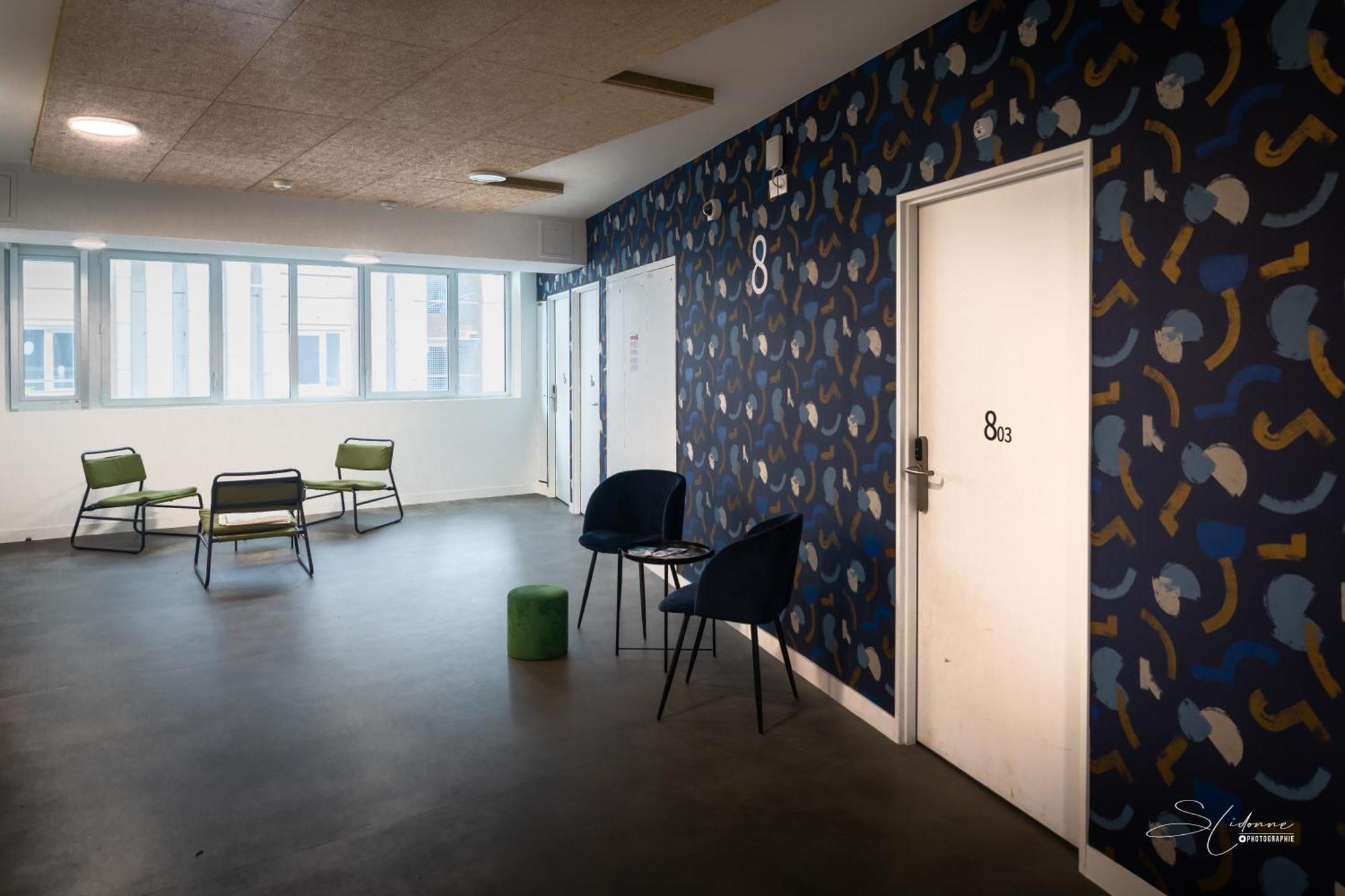 Cis Le Spot Hostel *